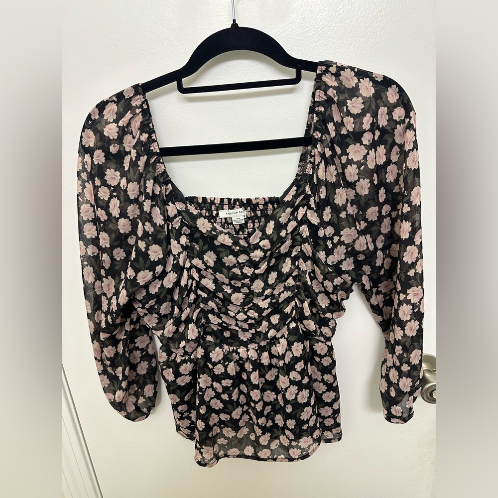 American Eagle Floral Semi Sheer Ruched Top, Size L
